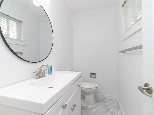 2924 Mount Wells Dr, Langford, BC - Indoor Photo Showing Bathroom