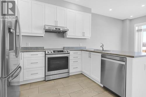 116 Unity Pl, Ottawa, ON - Indoor Photo Showing Kitchen With Stainless Steel Kitchen With Double Sink