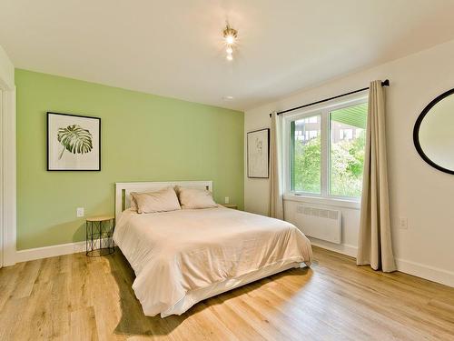 Bedroom - 887 Rue Alexandre-Dumas, Sherbrooke (Les Nations), QC - Indoor Photo Showing Bedroom
