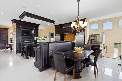Breakfast Area - 6771 Calaguiro Drive, Niagara Falls, ON - Indoor Photo Showing Dining Room