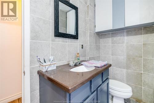 513 Highway 77, Leamington, ON - Indoor Photo Showing Bathroom