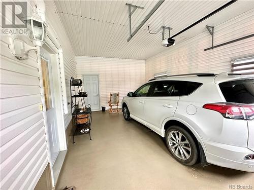 17 Rue Roland, Edmundston, NB - Indoor Photo Showing Garage