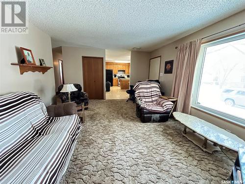 516 Maple Street, Maple Creek, SK - Indoor Photo Showing Bedroom
