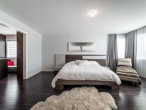 Master bedroom - 3575 Rue Jean-Gascon, Montréal (Saint-Laurent), QC - Indoor Photo Showing Bedroom