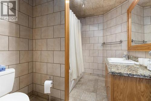 536-542 Queen St, Sault Ste. Marie, ON - Indoor Photo Showing Bathroom