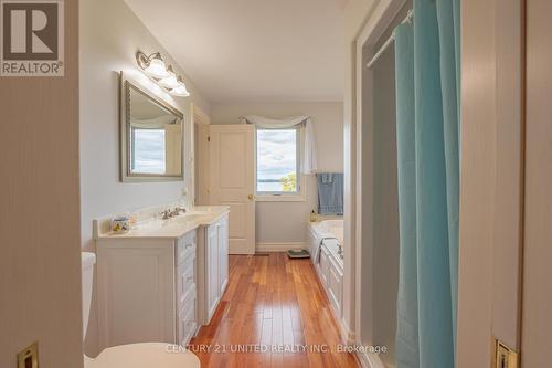 5400 Sutter Creek Dr, Hamilton Township, ON - Indoor Photo Showing Bathroom
