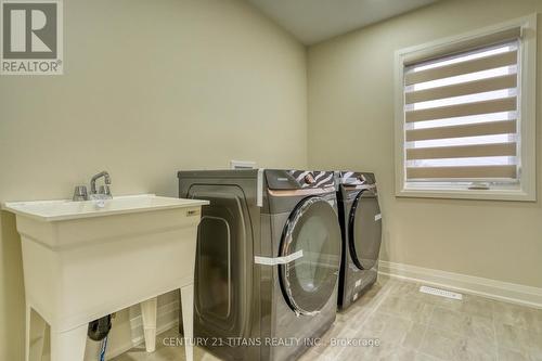 104 Northview Ave, Whitby, ON - Indoor Photo Showing Laundry Room