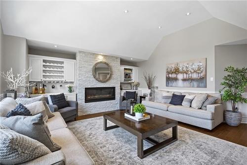 8 Orr Crescent, Stoney Creek, ON - Indoor Photo Showing Living Room With Fireplace