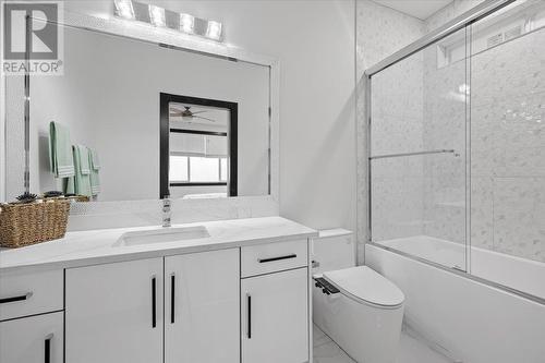 3121 Thacker Drive Unit# 5, West Kelowna, BC - Indoor Photo Showing Bathroom