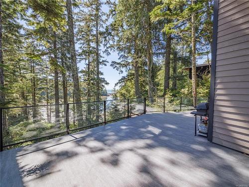 330 Reef Point Rd, Ucluelet, BC 