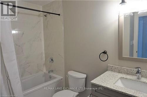 18 - 86 Eagle Court, Saugeen Shores, ON - Indoor Photo Showing Bathroom