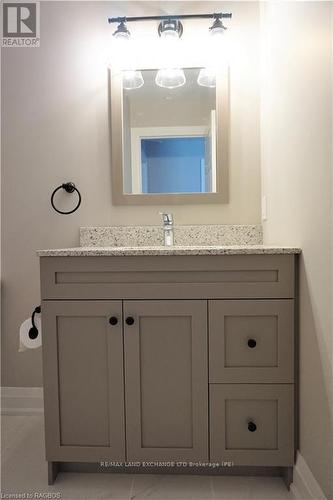 18 - 86 Eagle Court, Saugeen Shores, ON - Indoor Photo Showing Bathroom