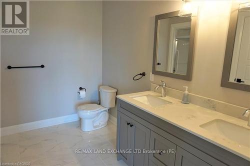 18 - 86 Eagle Court, Saugeen Shores, ON - Indoor Photo Showing Bathroom