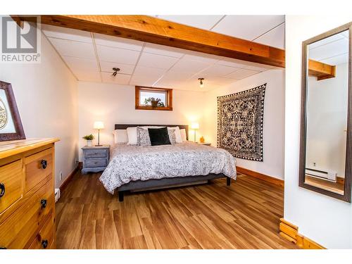 1408 Third Street W, Revelstoke, BC - Indoor Photo Showing Bedroom