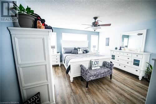 520 Wellington Street E, Mount Forest, ON - Indoor Photo Showing Bedroom