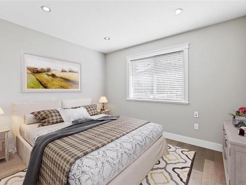 305 Cordan St, Nanaimo, BC - Indoor Photo Showing Bedroom