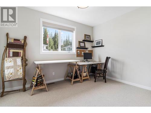 2863 Golf Course Drive, Blind Bay, BC - Indoor Photo Showing Office
