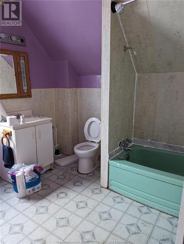 4972 Main St, Dorchester, NB - Indoor Photo Showing Bathroom