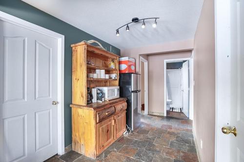 4315 Lakeview Drive, Cranbrook, BC - Indoor Photo Showing Other Room