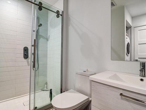 Salle de bains - 307-1212 Rue Bishop, Montréal (Ville-Marie), QC - Indoor Photo Showing Bathroom