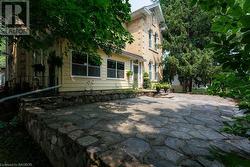 Patio and Sunporch - 