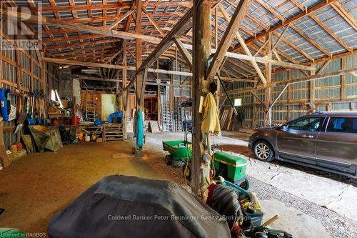 538 Queen Street N, Arran-Elderslie (Arran Elderslie), ON - Indoor Photo Showing Garage