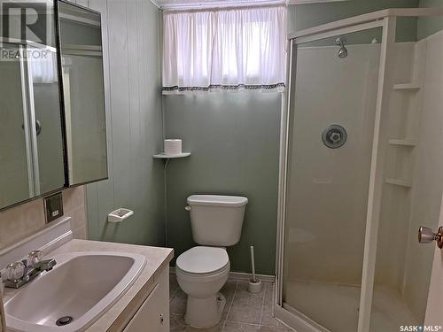 42 Shannon Street, Lanigan, SK - Indoor Photo Showing Bathroom
