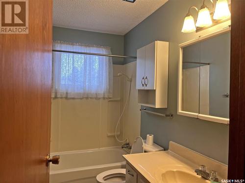 42 Shannon Street, Lanigan, SK - Indoor Photo Showing Bathroom
