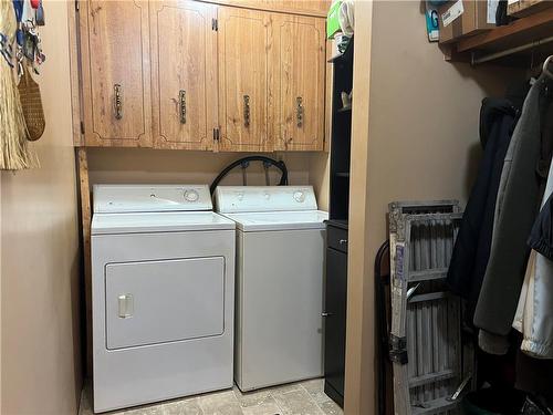 6 West Street W, Portage La Prairie Rm, MB - Indoor Photo Showing Laundry Room