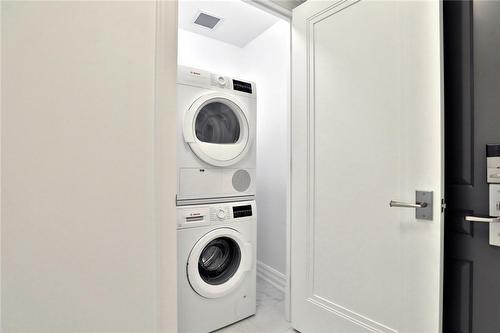 2060 Lakeshore Road|Unit #611, Burlington, ON - Indoor Photo Showing Laundry Room