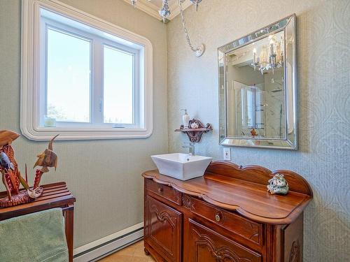 Salle de bains - 4787 Route 263, Sainte-Praxède, QC - Indoor Photo Showing Bathroom