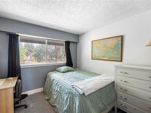 1546 Marina Way, Nanoose Bay, BC - Indoor Photo Showing Bedroom
