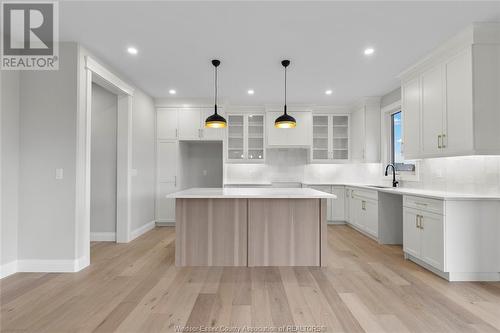 263 Joan Flood, Essex, ON - Indoor Photo Showing Kitchen With Upgraded Kitchen