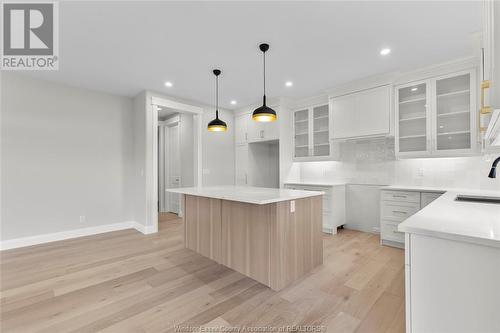 263 Joan Flood, Essex, ON - Indoor Photo Showing Kitchen With Upgraded Kitchen