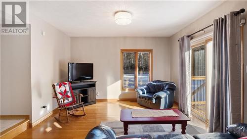 70 Valley Ranch Road, Irishtown, NB - Indoor Photo Showing Living Room