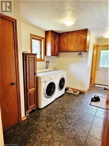 193173 30 Sideroad, West Grey, ON - Indoor Photo Showing Laundry Room