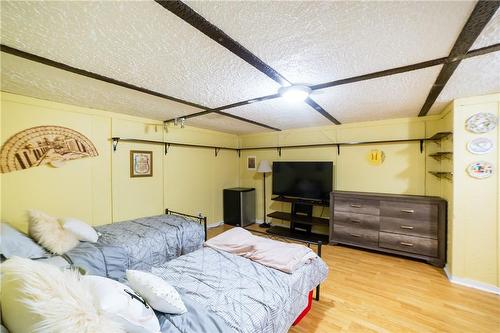 120 Gainsborough Road, Hamilton, ON - Indoor Photo Showing Other Room