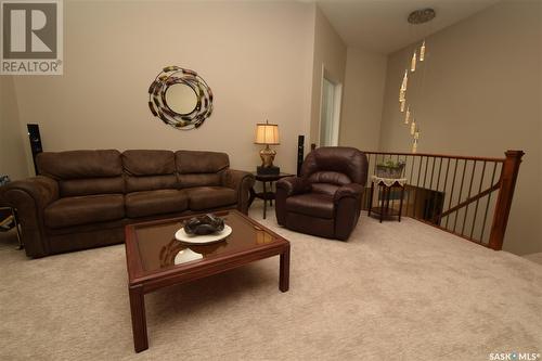 1318 Empress Avenue, Saskatoon, SK - Indoor Photo Showing Living Room
