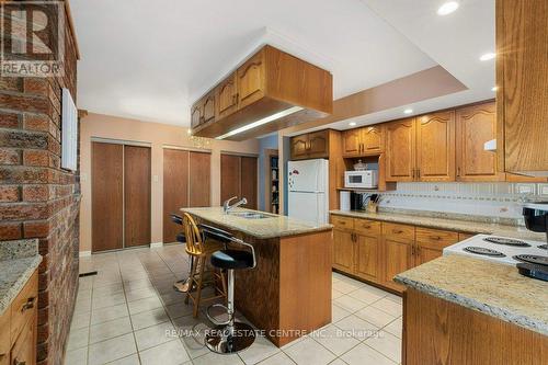 1047 Country Lane, Central Frontenac, ON - Indoor Photo Showing Kitchen With Double Sink