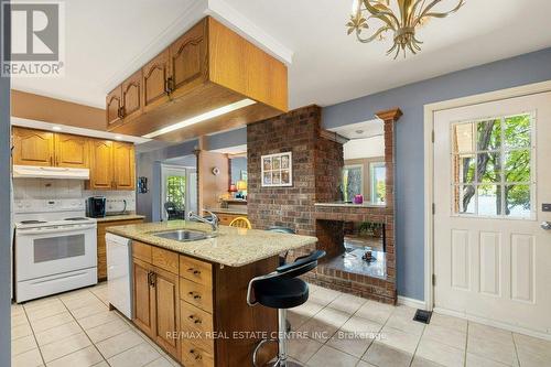 1047 Country Lane, Central Frontenac, ON - Indoor Photo Showing Kitchen