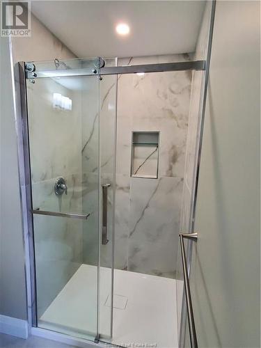 4343 Larocque Avenue, Val Caron, ON - Indoor Photo Showing Bathroom