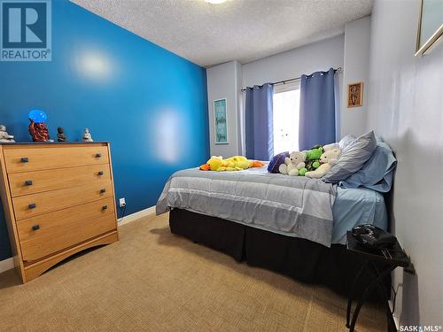 32 701 Mcintosh Street E, Swift Current, SK - Indoor Photo Showing Bedroom