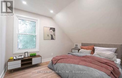 793 Steele Street, Port Colborne, ON - Indoor Photo Showing Bedroom