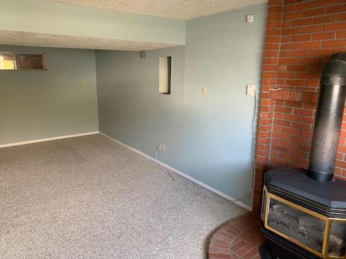 2402 Clapperton Ave, Merritt, BC - Indoor With Fireplace