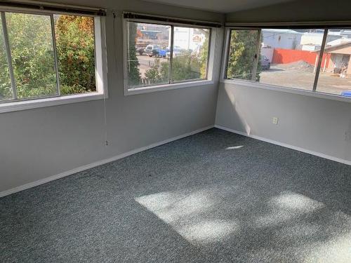 2402 Clapperton Ave, Merritt, BC - Indoor Photo Showing Other Room