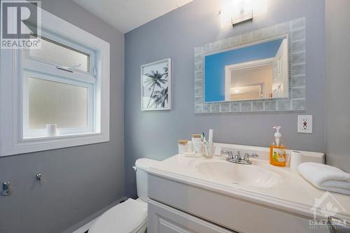 1149 Tara Drive, Ottawa, ON - Indoor Photo Showing Bathroom