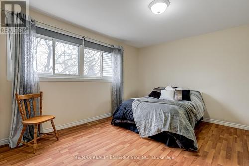 #136 -2315 Bromsgrove Rd, Mississauga, ON - Indoor Photo Showing Bedroom