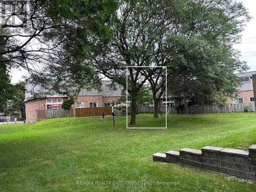 #136 -2315 Bromsgrove Rd, Mississauga, ON - Outdoor With Backyard