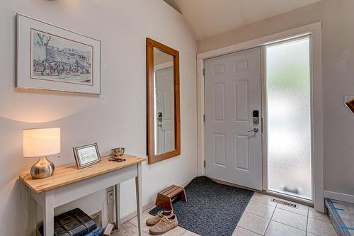 702A 6Th Avenue, Fernie, BC - Indoor Photo Showing Other Room