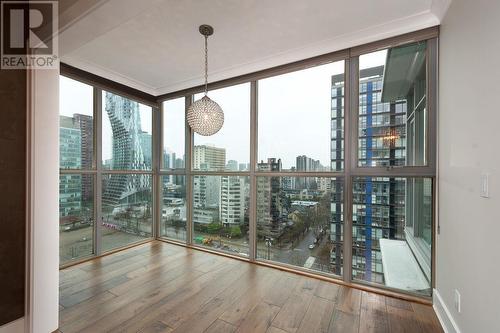 1503 1710 Bayshore Drive, Vancouver, BC - Indoor Photo Showing Other Room